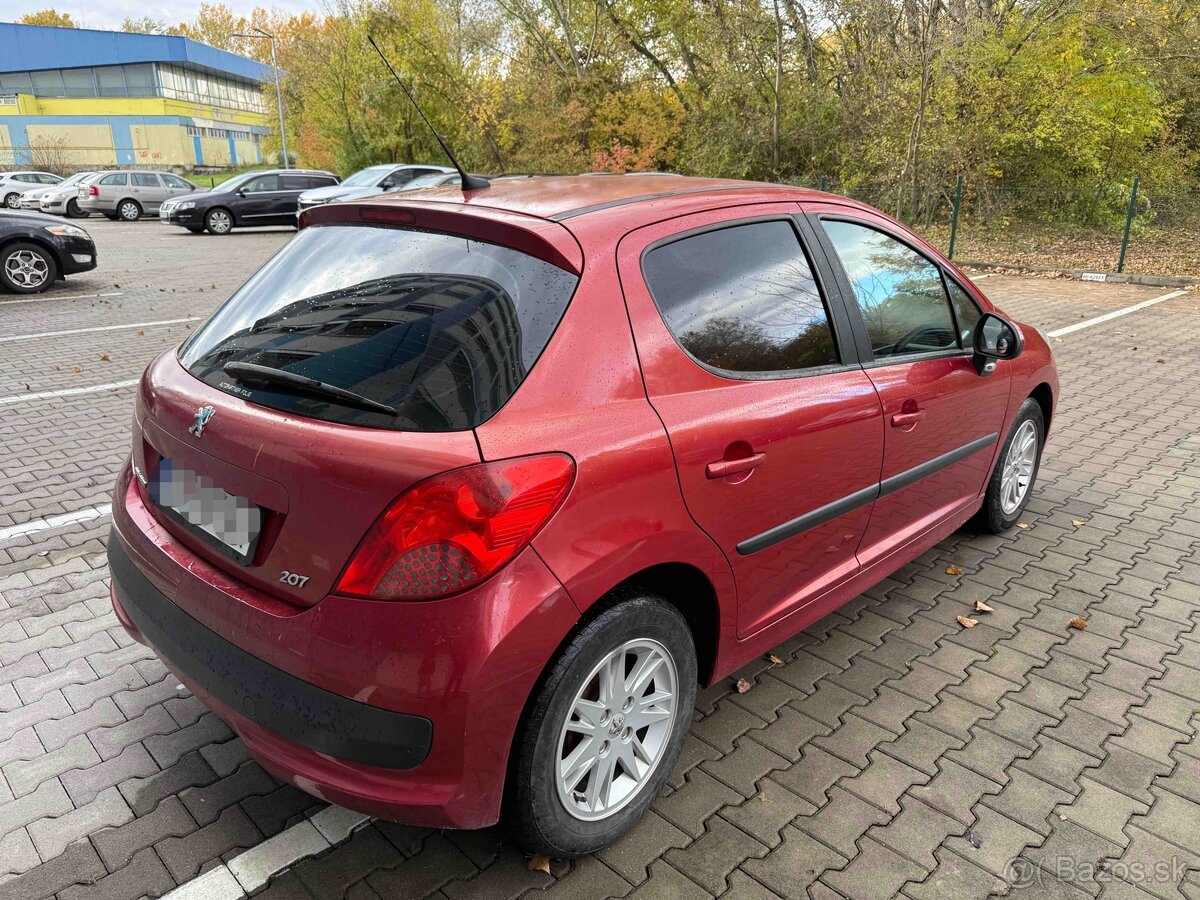Peugeot 207 1.4 i - 5