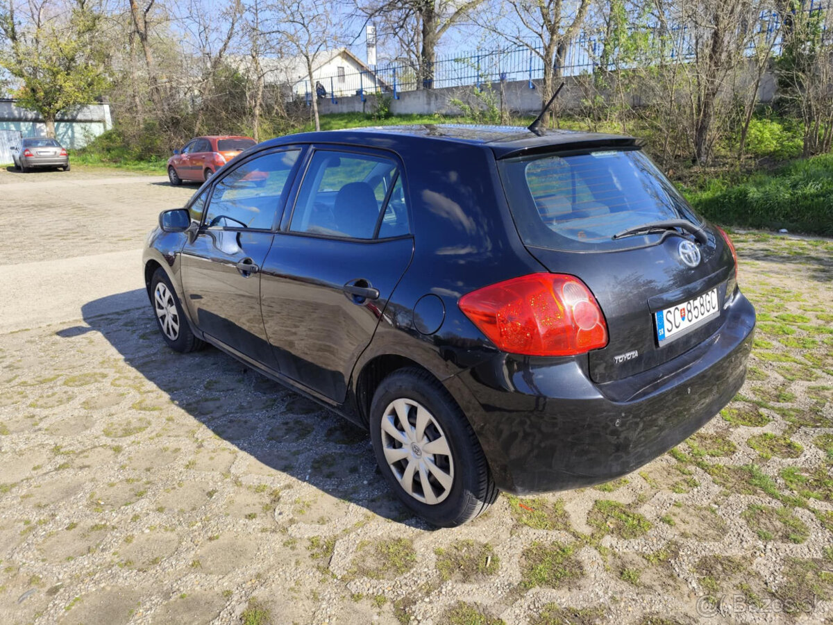 Toyota Auris - 5