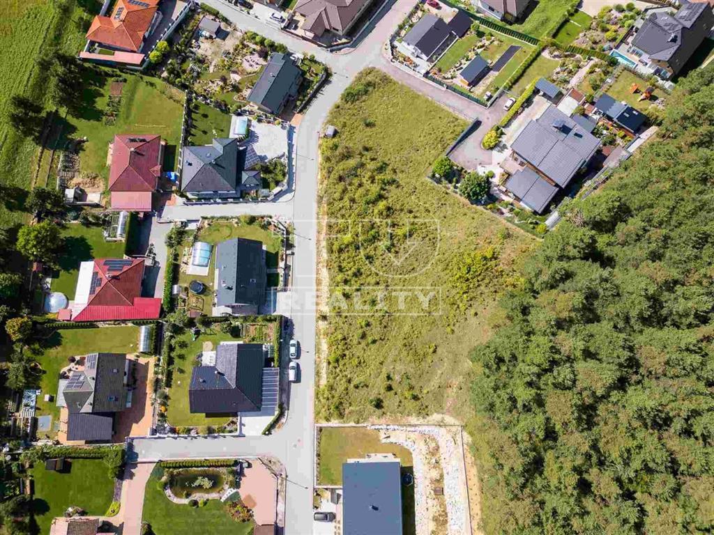 STAVEBNÝ pozemok na predaj v obci Pružina - 5