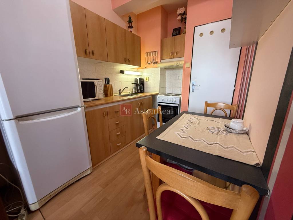 Na prenájom útulný byt 2+kk s balkónom v centre mesta- Morav - 5