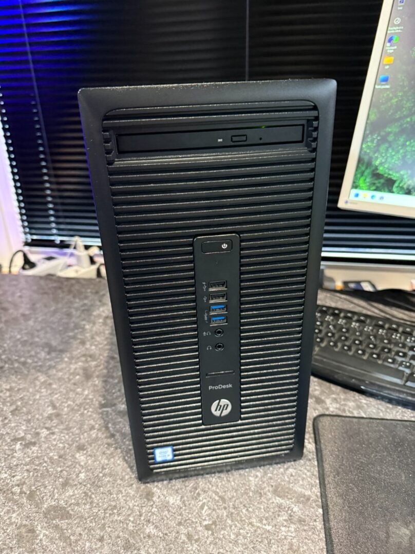 Počítač i3-6100 / RX 560 4GB / 8GB / SSD + HDD - 5