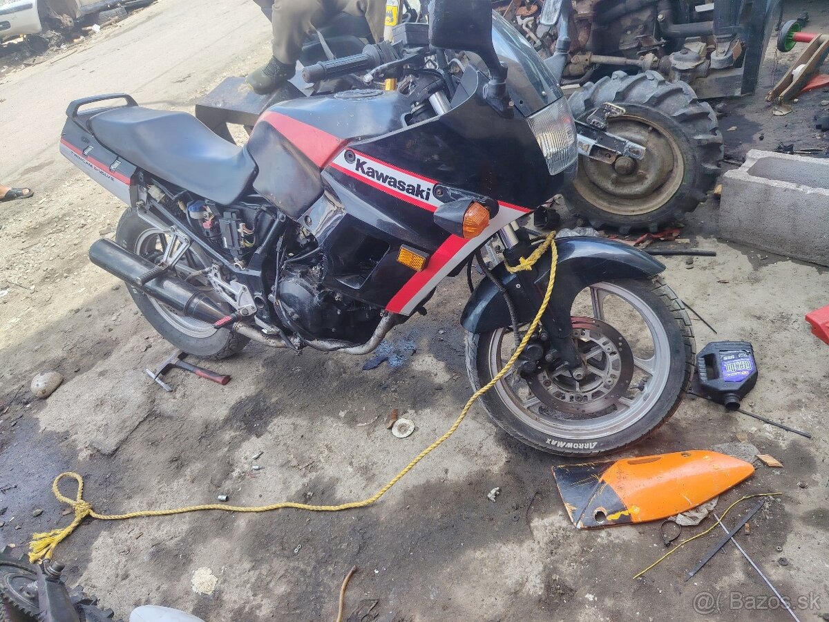 Kawasaki ninja 250rok.1989+dirbajk