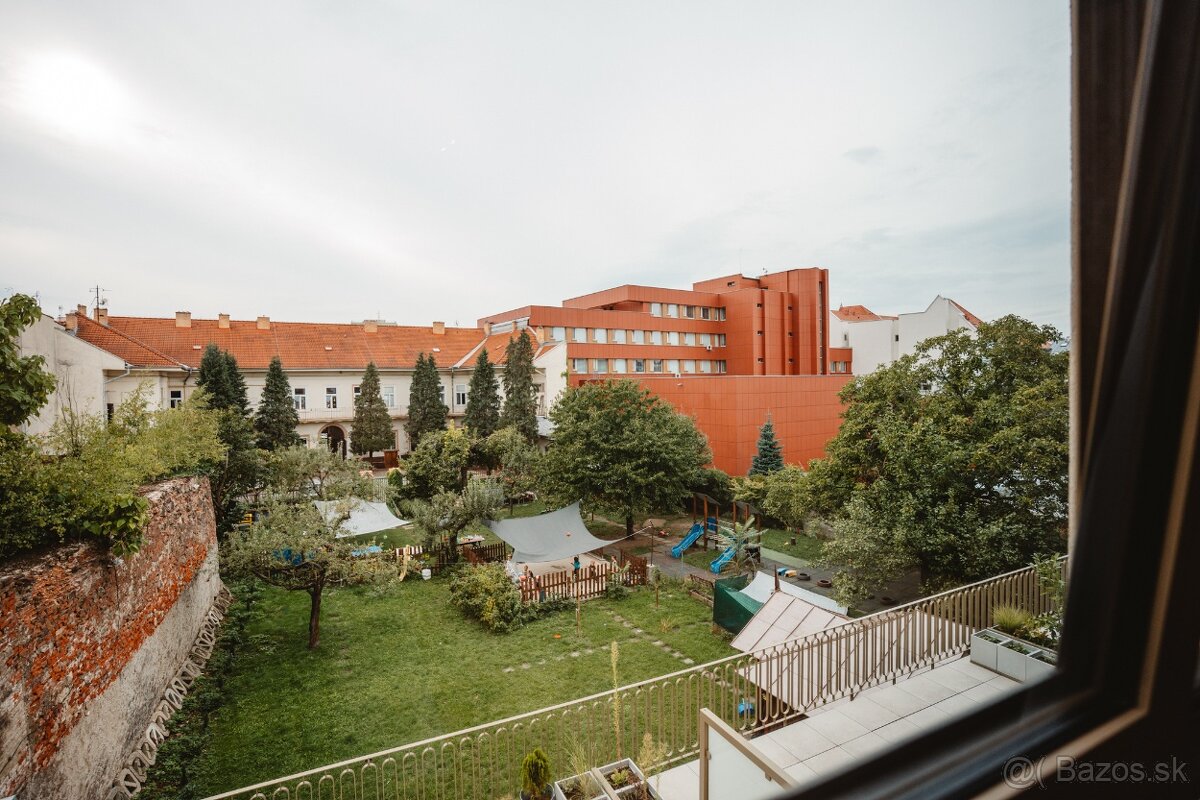 Na prenájom 2 izbový byt v centre Košíc - 5