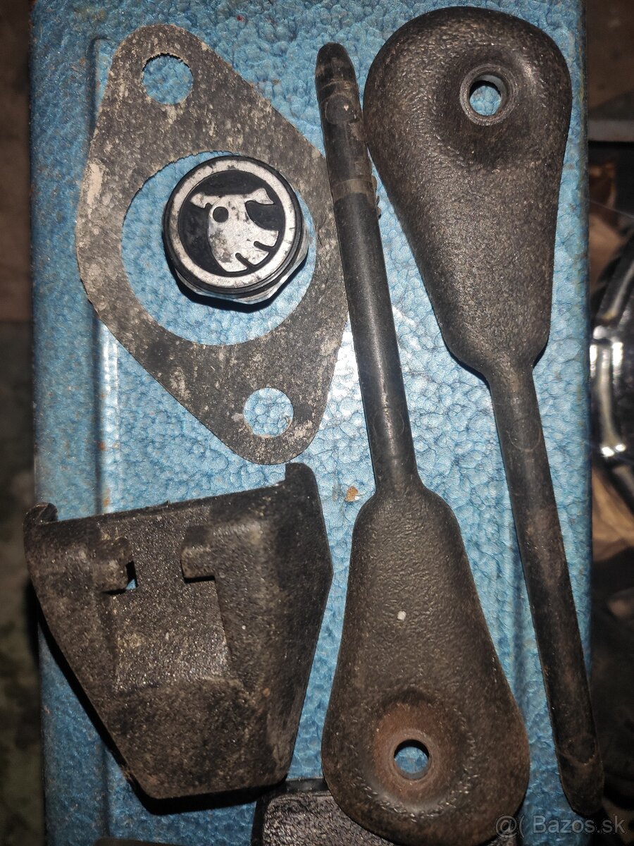 Rôzne veci pre veteránov, sberatelov a pre retro garáž - 5