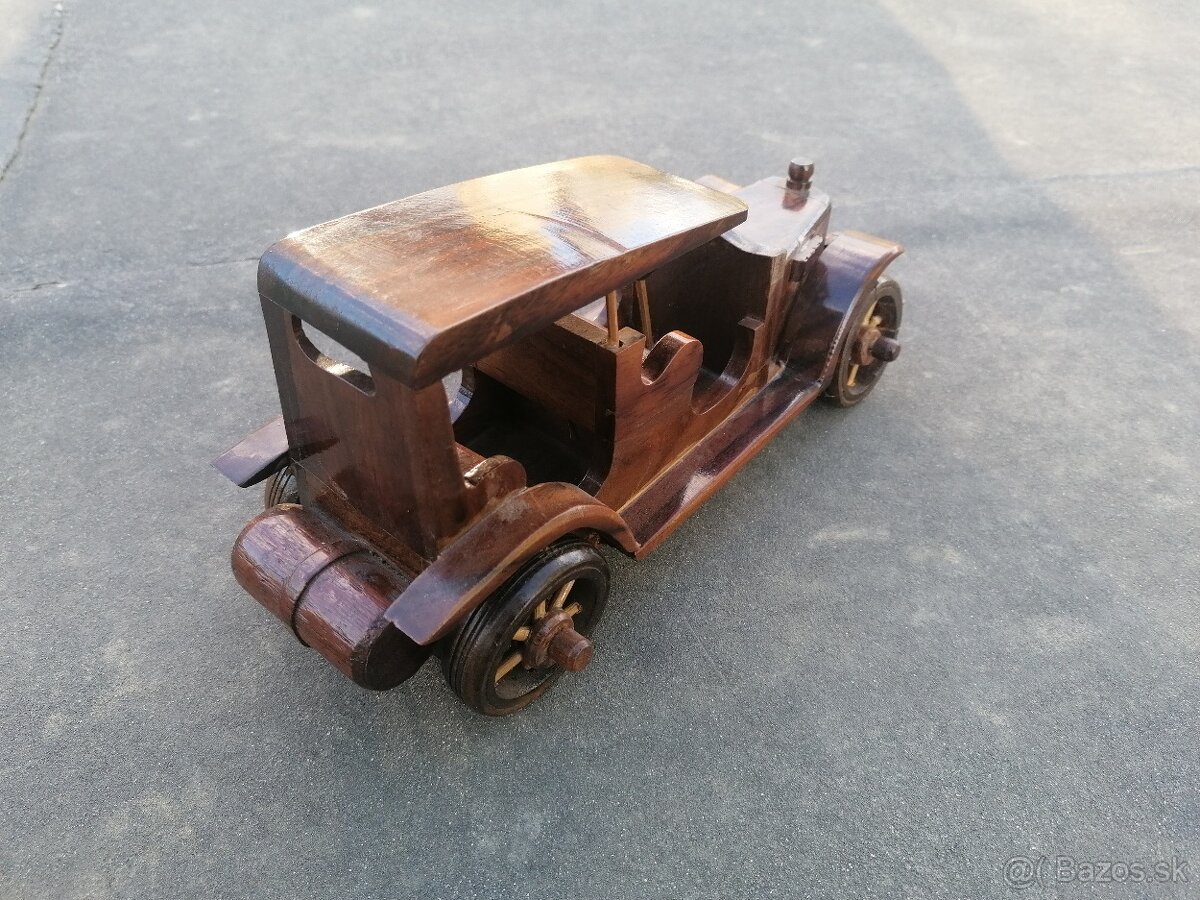 Predám starožitné drevené auto - 5
