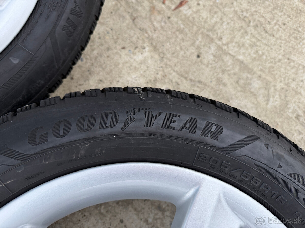 Audi A3 205/55 R16 - zimne - 5