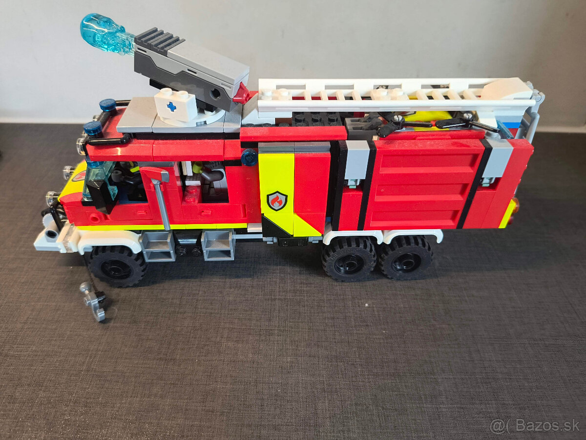 lEGO 60374 Hasici - 5