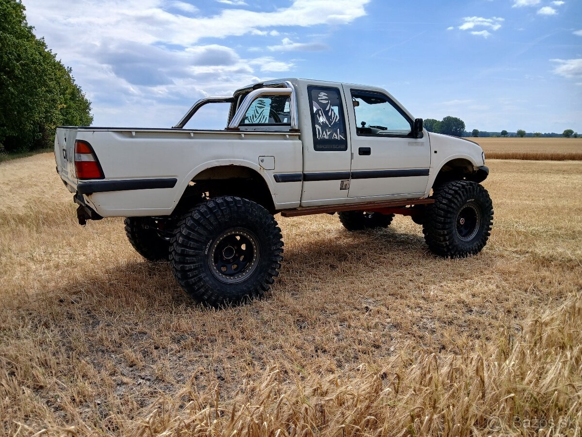 Opel CAMPO 4x4 3.1 Td možná výmena - 5