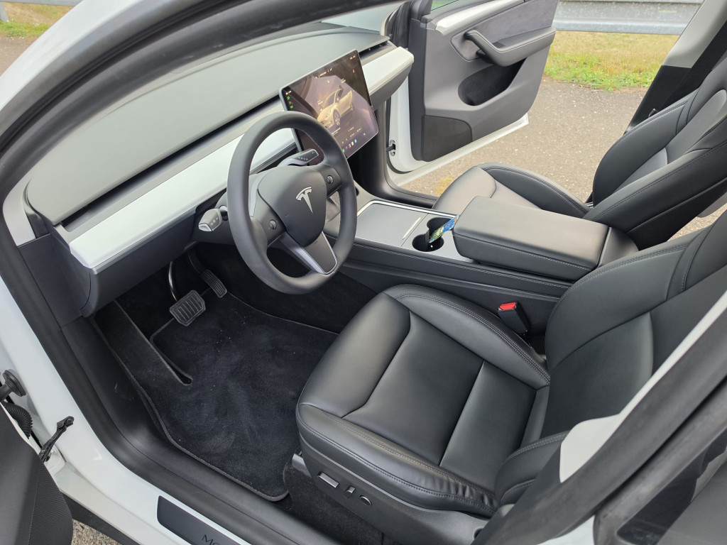 Tesla Model Y 2022 - 5