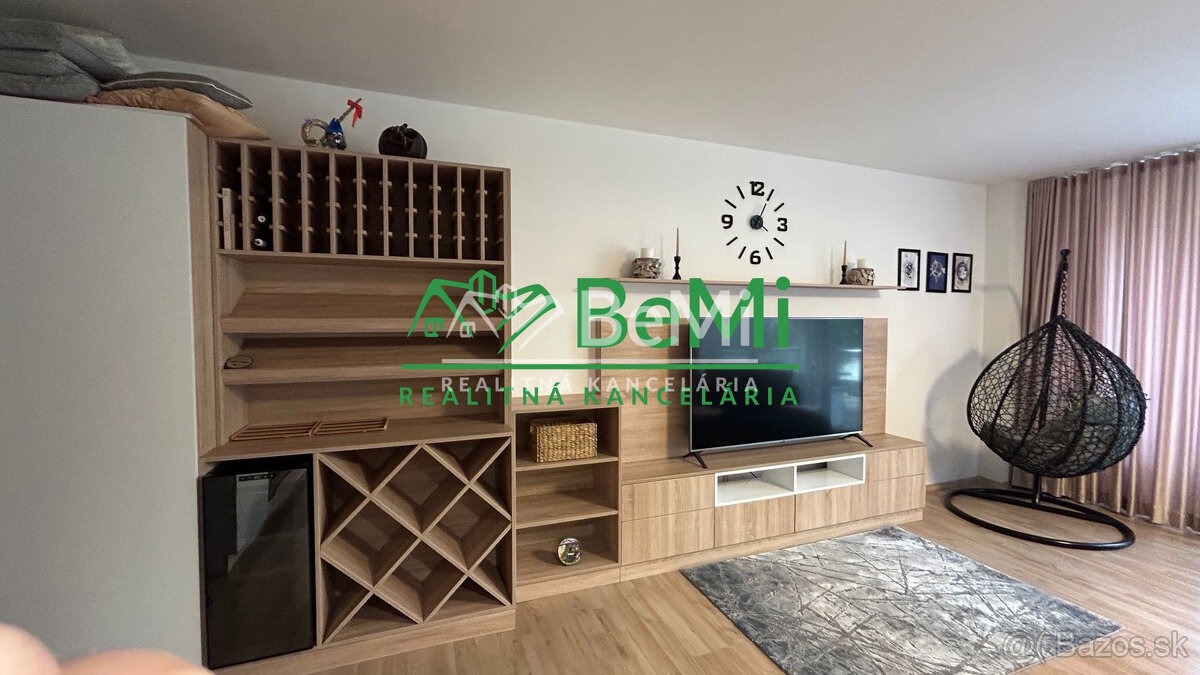 3 izbový byt, Banská Bystrica, terasa, vírivka, parkovaníe - 5