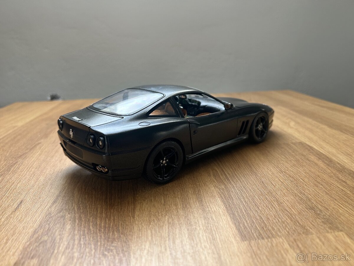 Ferrari 550 Maranello 1:18 Bburago - 5
