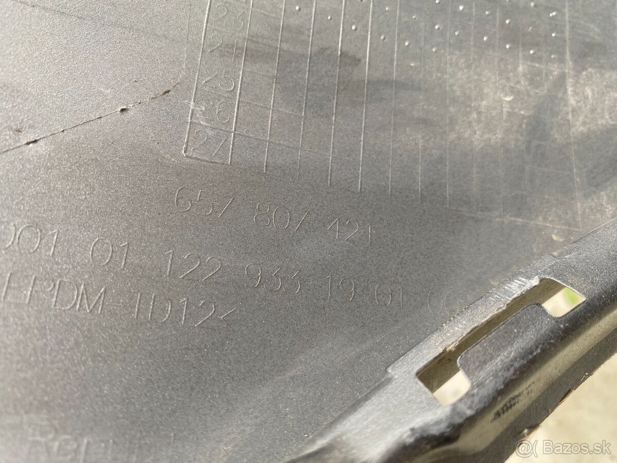 ŠKODA SCALA 657 2019- ZADNÝ NÁRAZNÍK - 5