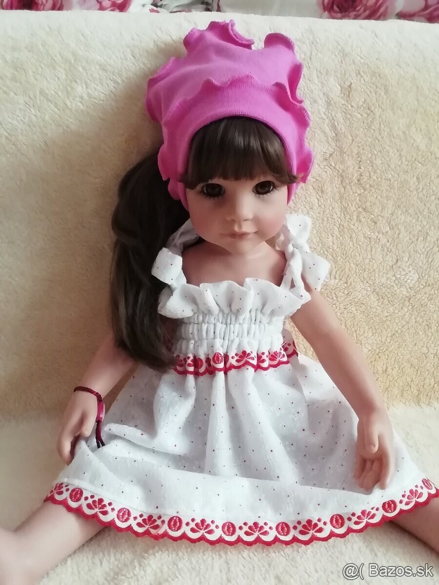 Babika Gotz Hannah s oblecenim - 5