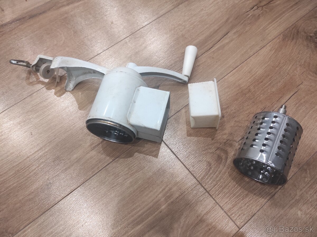 Predám krajač sližov, chleba a mlynček - 5