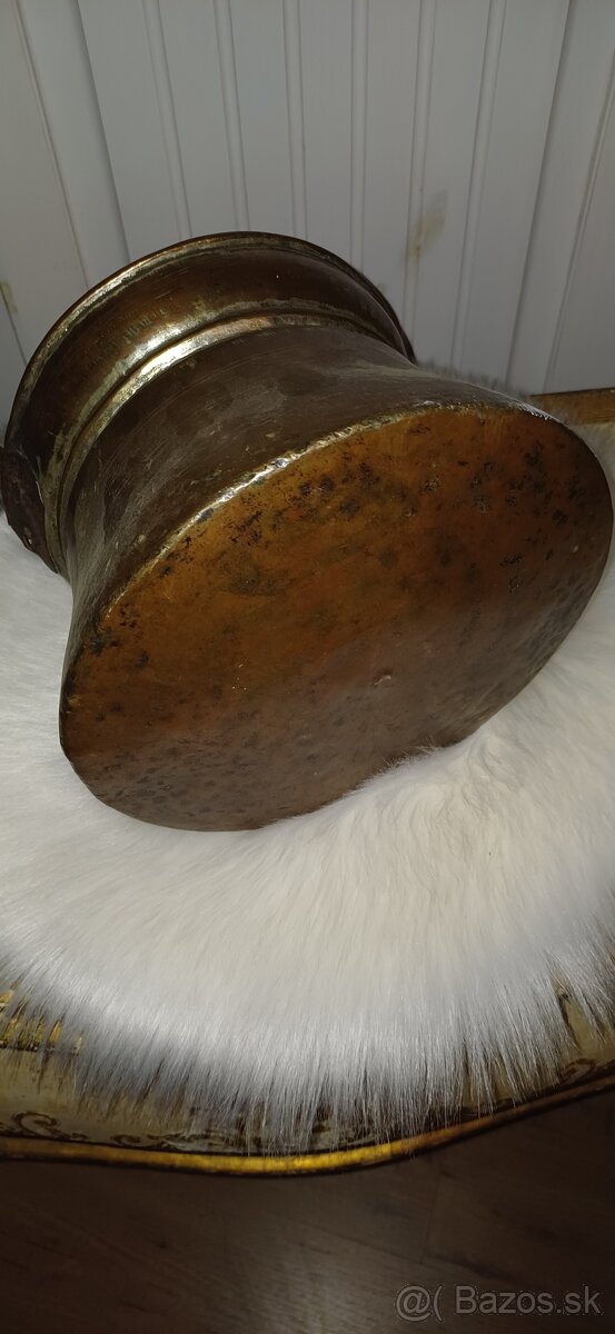Stará nádoba/ kotlík - 5