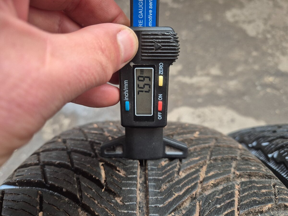 235/60 r17 zimné 4 ks MICHELIN dezén 7,6-6,9 mm - 5