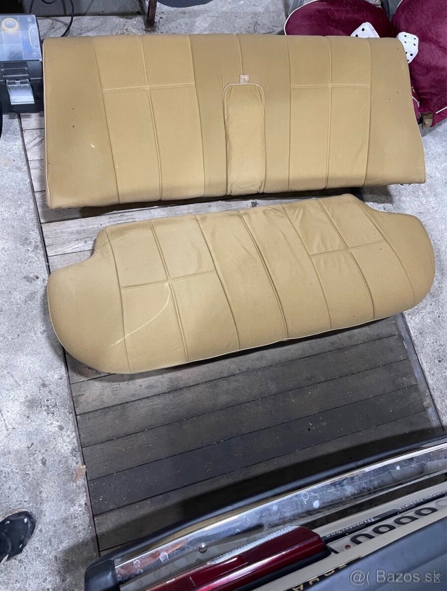 Interiér Lada 2107 sedačky + tapce - 5