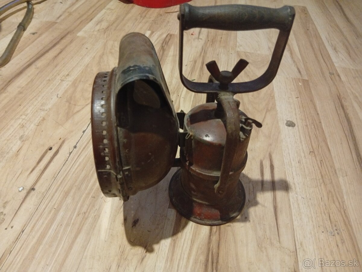 Karbónova halogenova lampa 1946 - 5