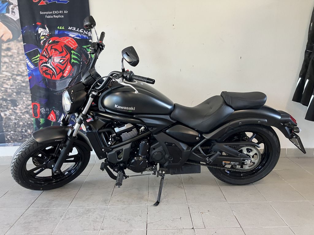 Kawasaki Vulcan 650 S - 5
