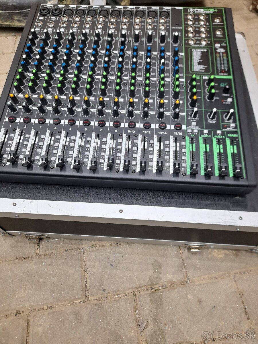 Predám zvukarský mix pult Mackie PRO FX 16 v 3 - 5