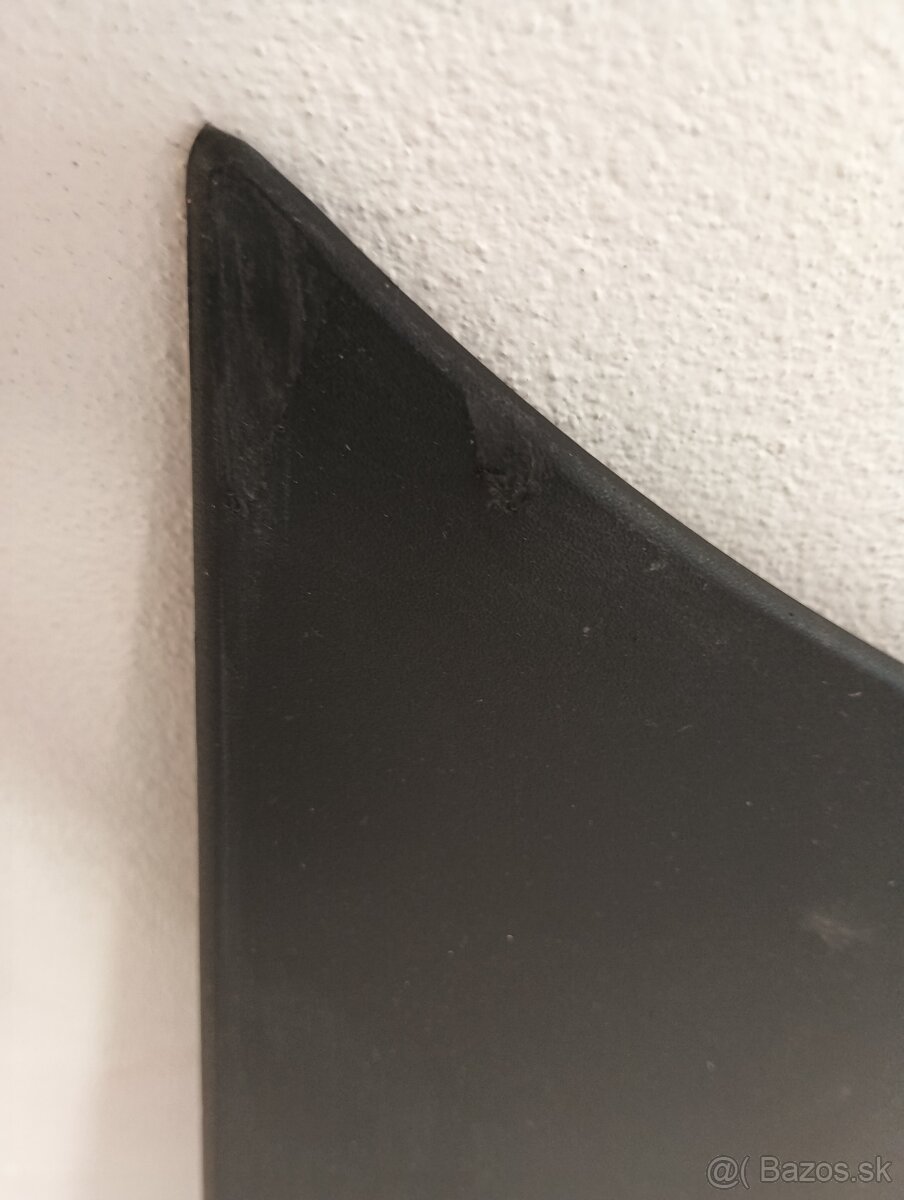 Iveco Daily plast pravých predných dverí - 5