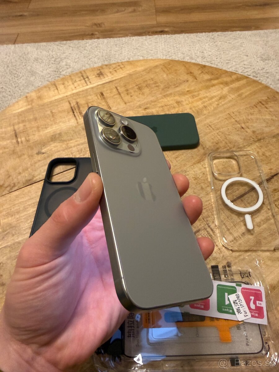 Apple iPhone 15 Pro 128GB Natural Titanium - 5