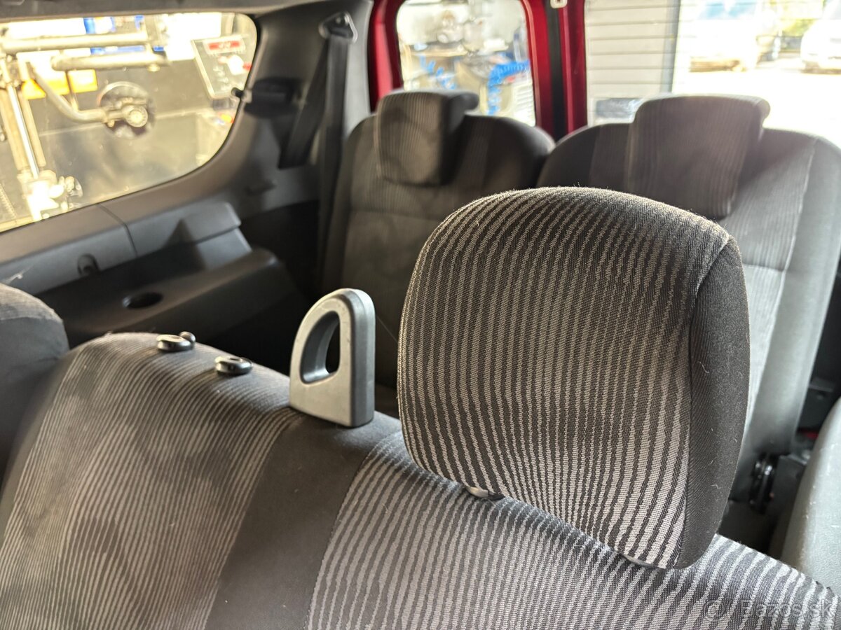 Predám Dacia Logan MCV 1,5dci 7miest - 5