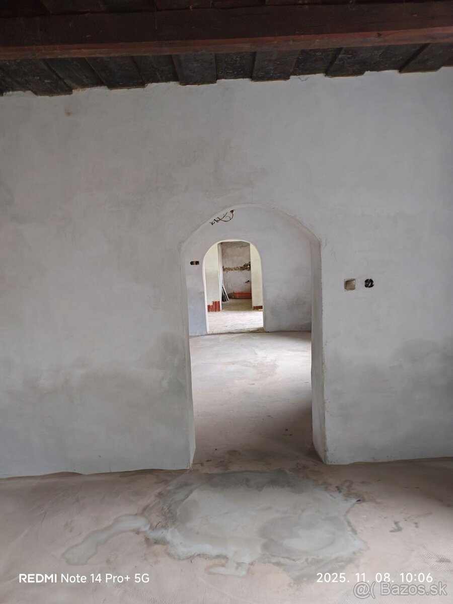 Na predaj rodinný dom so začatou rekonštrukciou v Bátorových - 5