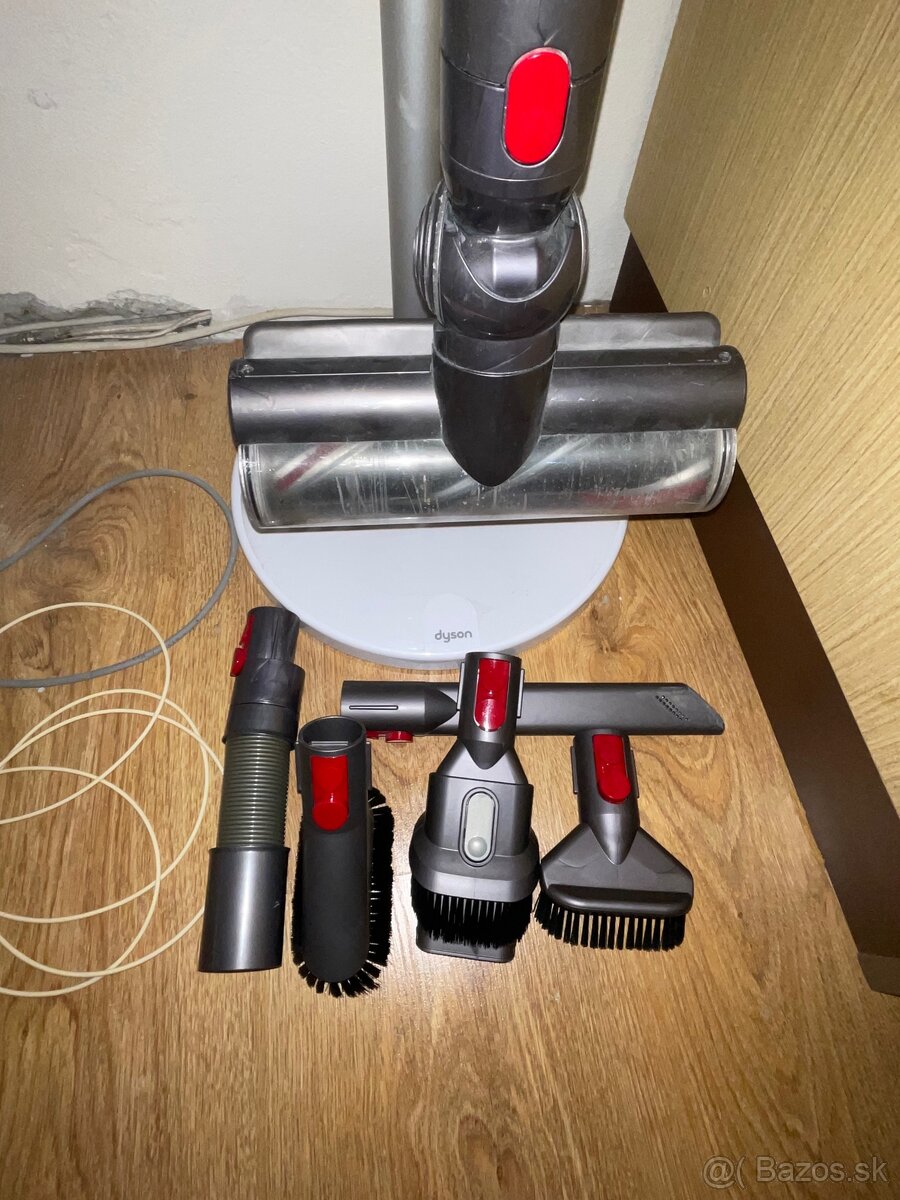 Tyčový vysávač Dyson V11 absolute extra pro - 5