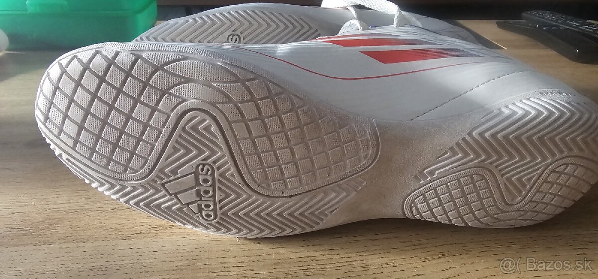 HALOVKY Adidas F50 - 5