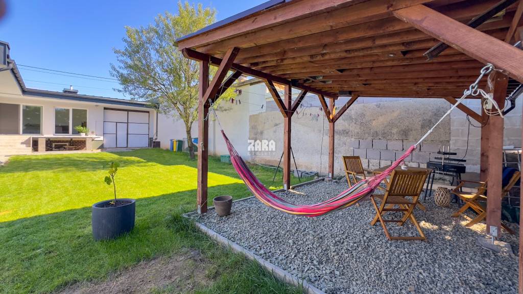 ČAŇA - veľmi pekný 4 izb. rodin.dom, KR, ul. Urbárska - 5