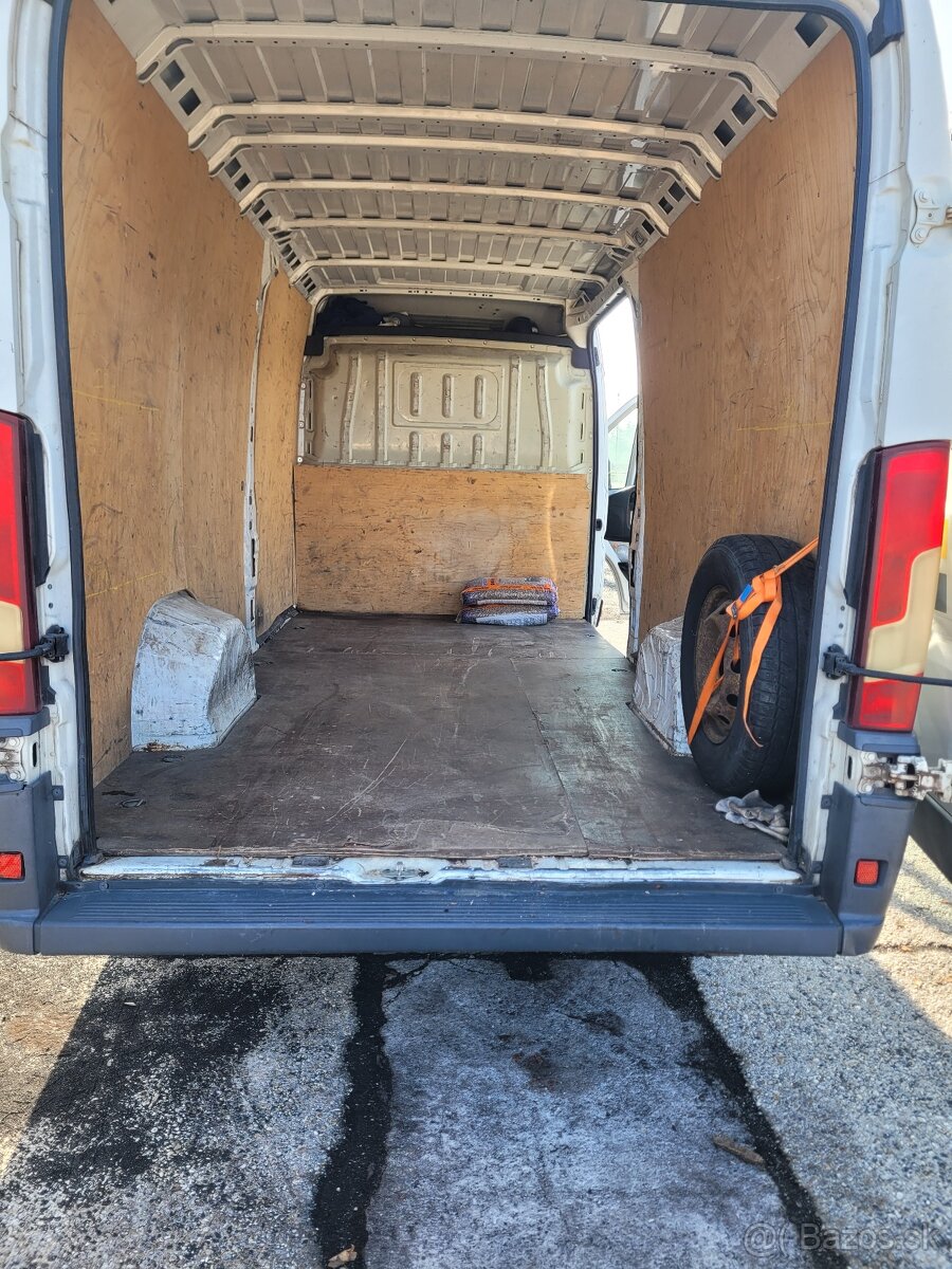 Predám Peugeot Boxer 2,2 hdi 110kw. - 5