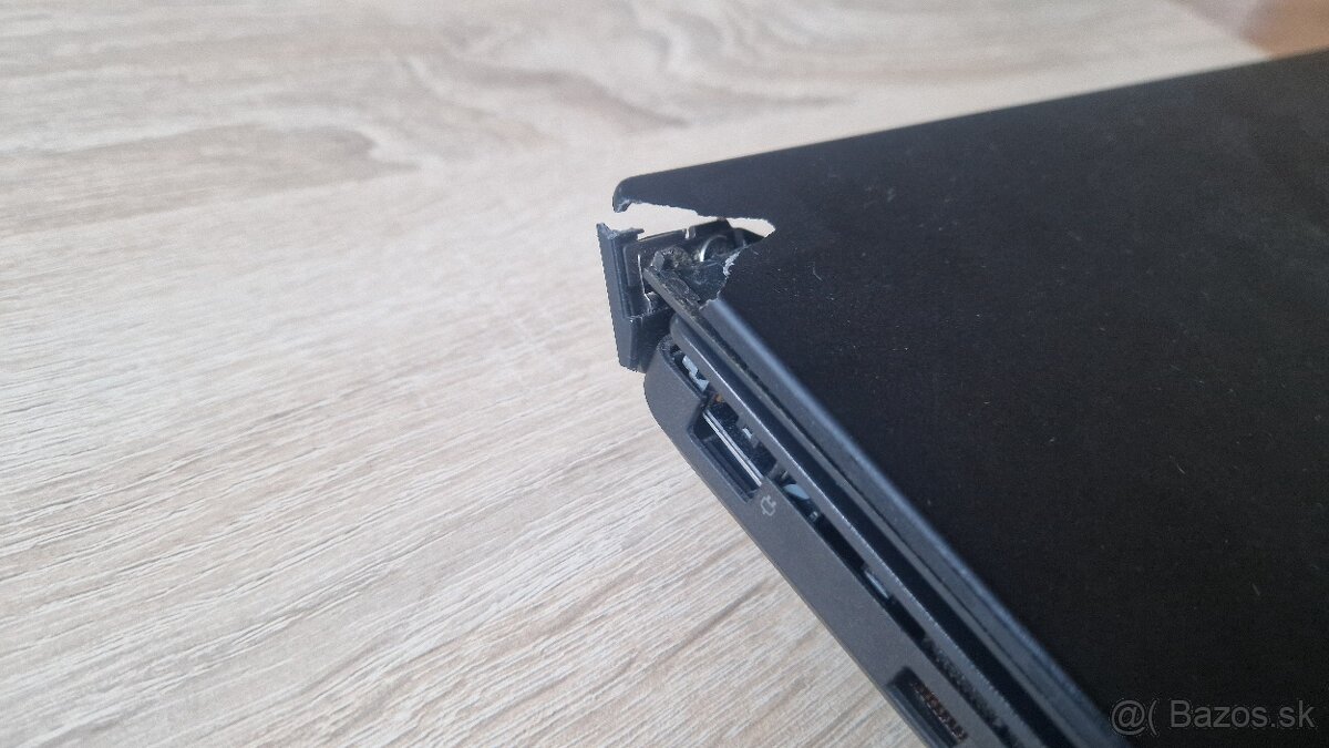 ThinkPad T440 funkcny - 4GB,320GB,WIN10, na nahradne diely - 5