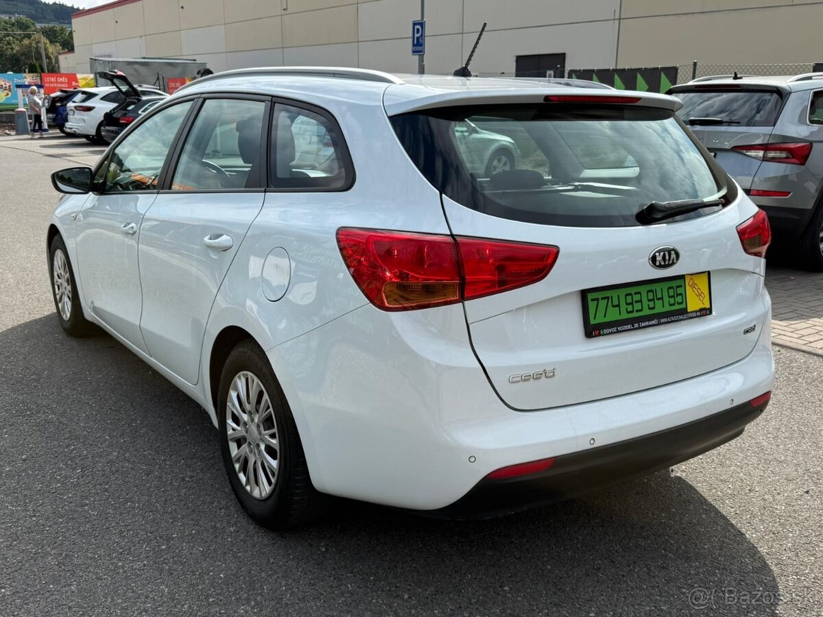 ► KIA CEE’D 1,6 CRDI - 100 kW, PARK. SENZORY ◄ - 5