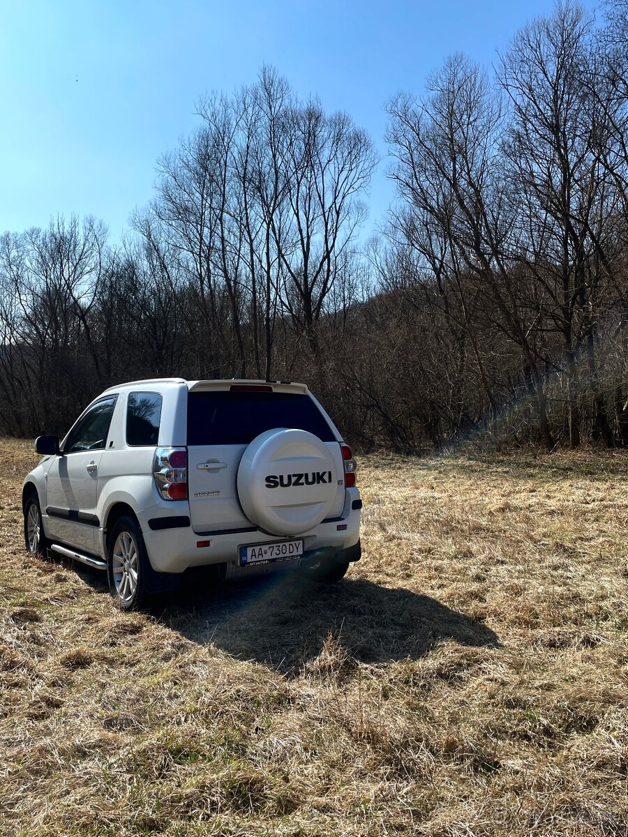 Suzuki Grand Vitara 1.6 16V Black & White Edition - 5