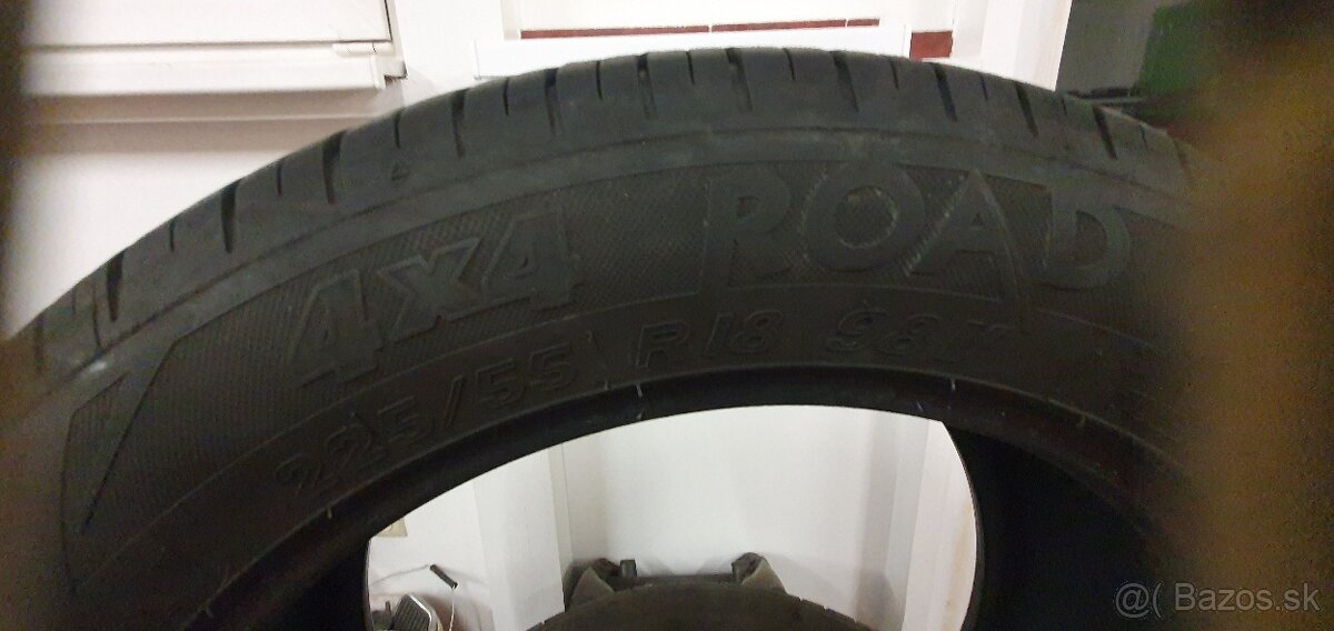 Gumy 225/55/18 - 5