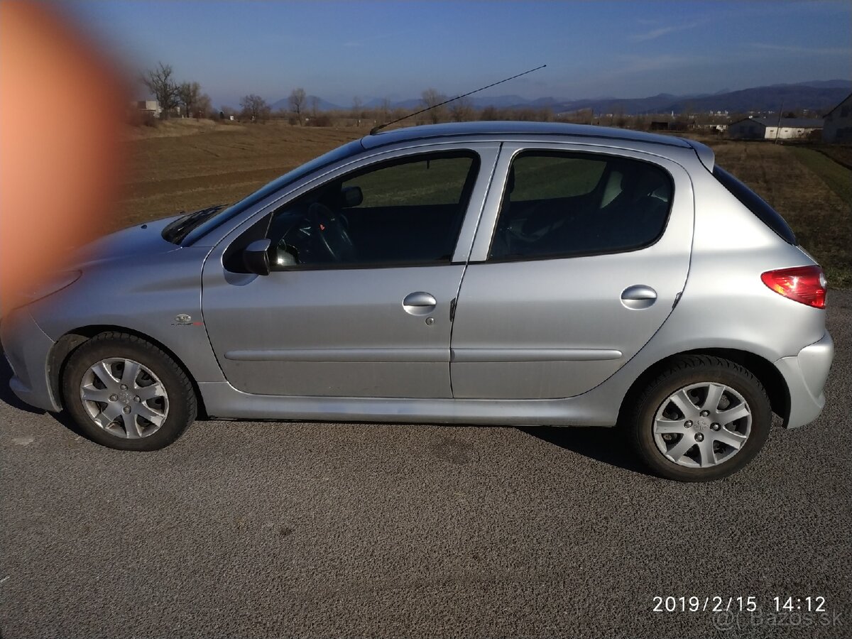 Peugeot 206+ - 5