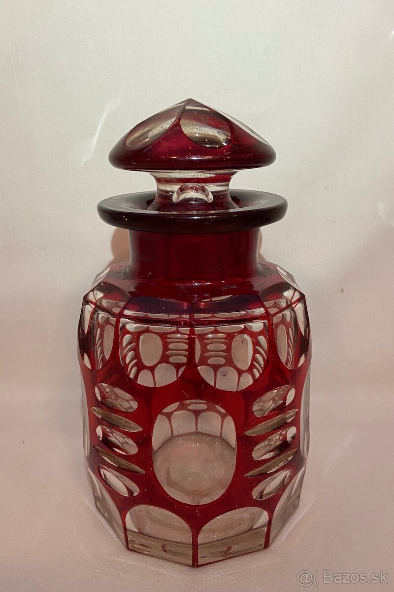 Karafa ,rubínové sklo. - 5