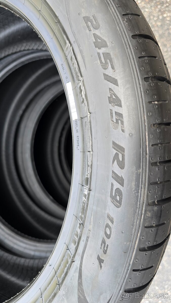 245/45R19 - 5