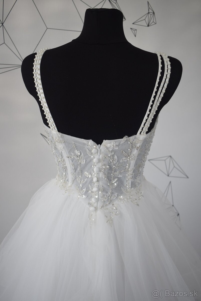 Nové zaujímavé svadobné šaty - 5