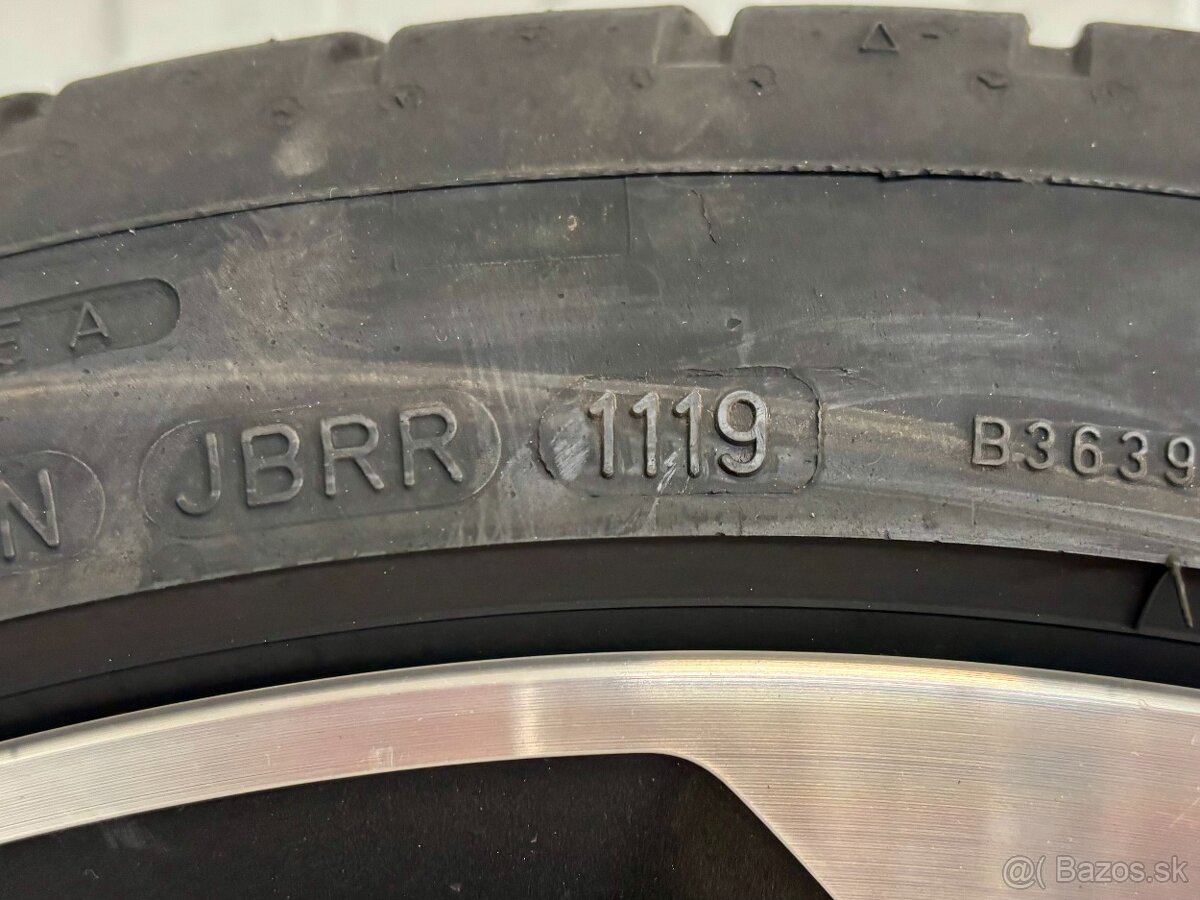 AUDI č. 4-Letna sada 225/40 R18 - 5