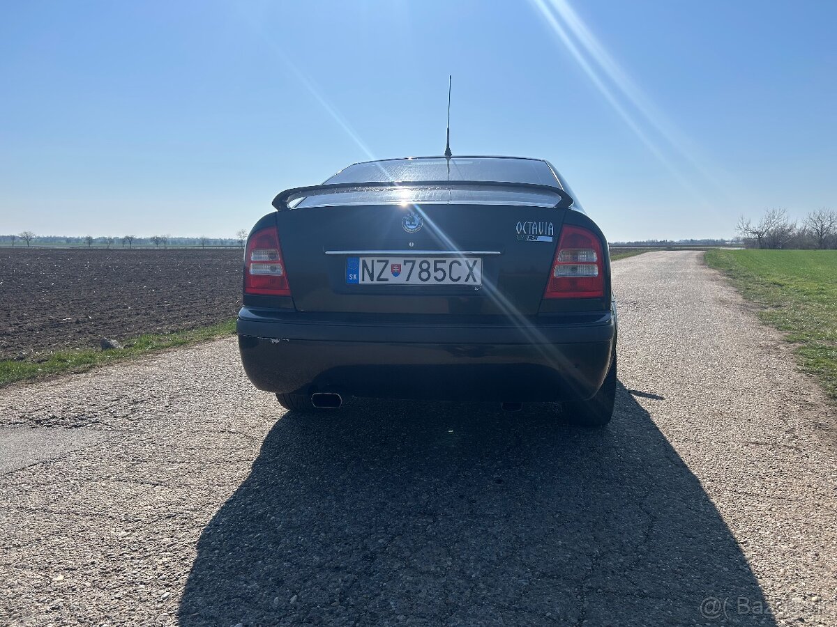Skoda Oktavia RS 1.8t - 5