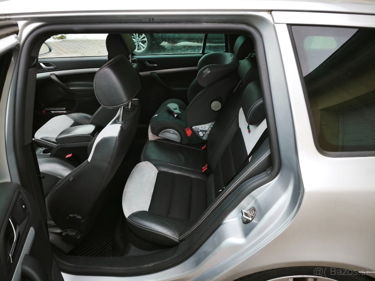 Škoda Octavia RS 125 kw nafta - 5