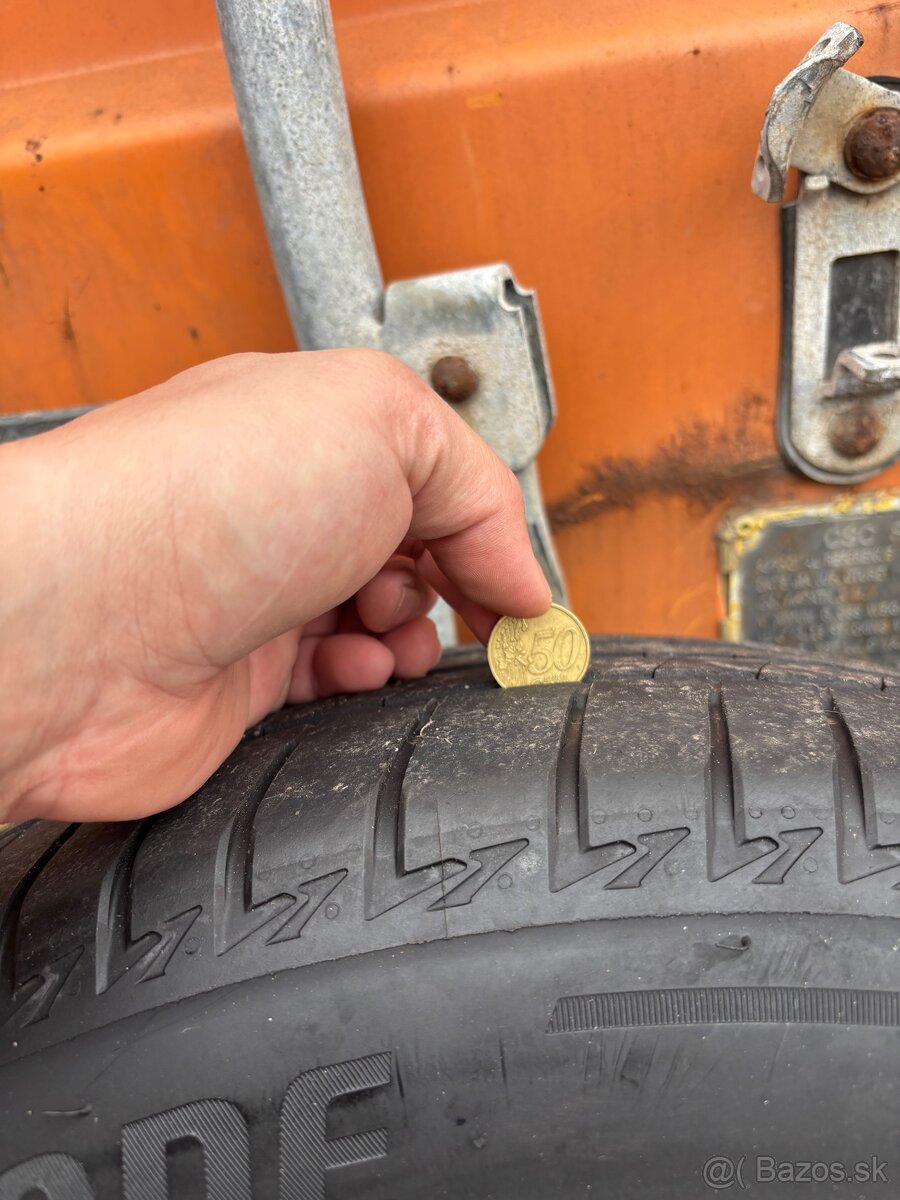 225/60 R17 letne 5x112 - 5