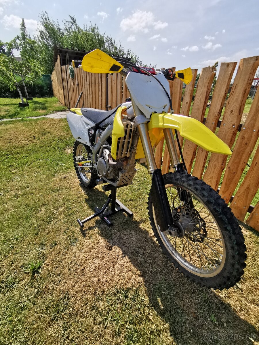 SUZUKI RMZ 450