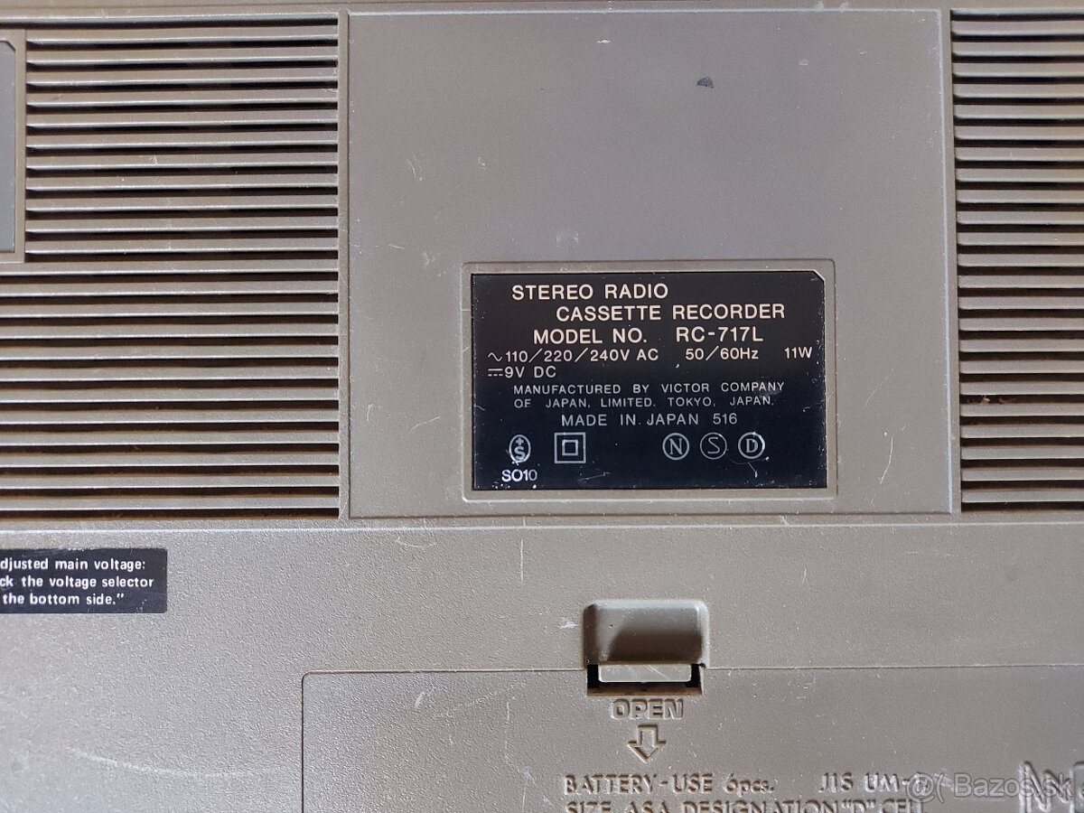 Predám aj pre zberateľa rádio JVC RC - 717 L - 5