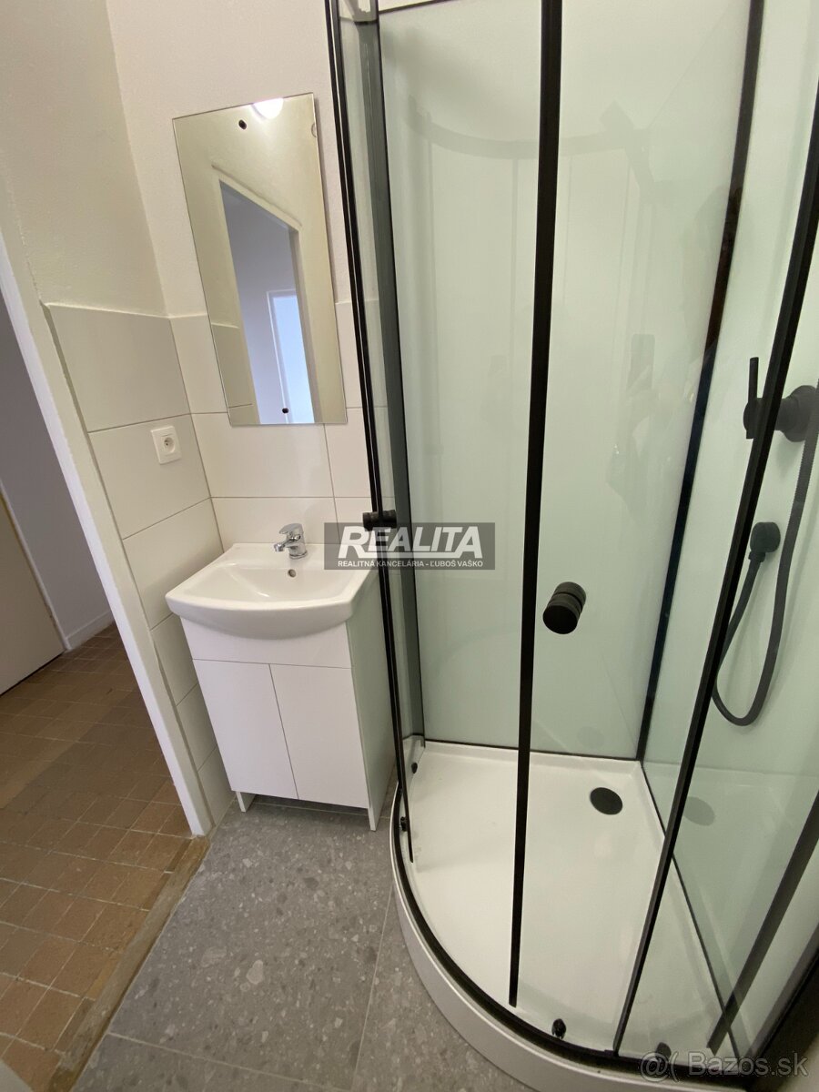 SVETLÝ 2-IZB. BYT, CENTRUM-STARÉ MESTO, BALKÓN - 5