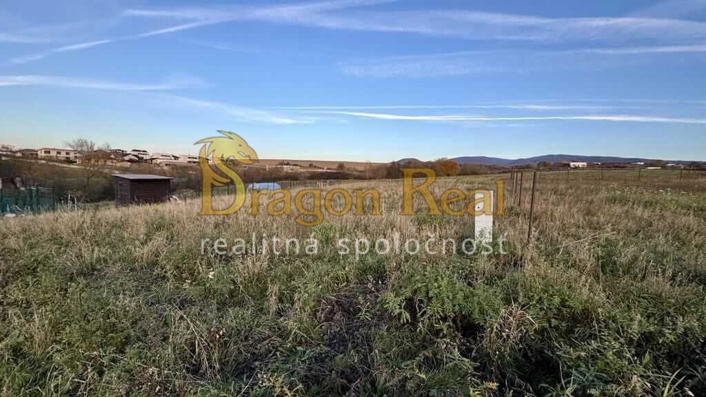 PREDAJ – investičný pozemok na budúcu výstavbu- ĽUBOTICE - 5