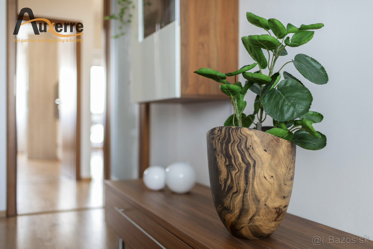 Priestranný 3-izbový byt v Starom Meste - Bratislava - 5