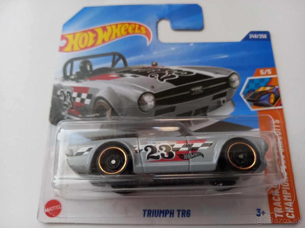 HOT WHEELS - TREASURE HUNT - TRIUMPH, BUICK, NISSAN - 5